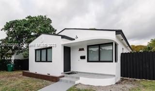 Photo of 2101 SW 21st St in Miami, FL