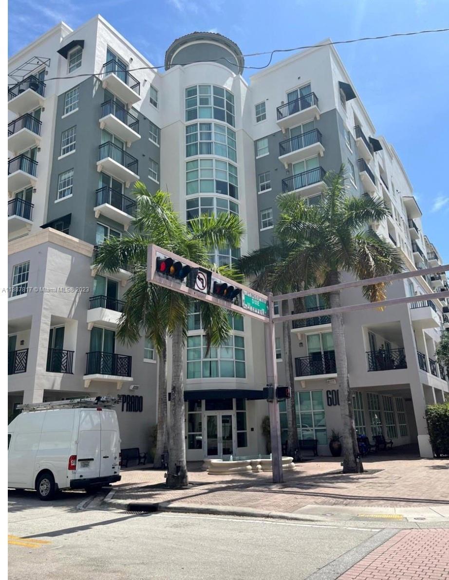Photo of 600 S Dixie Hwy #559 in West Palm Beach, FL