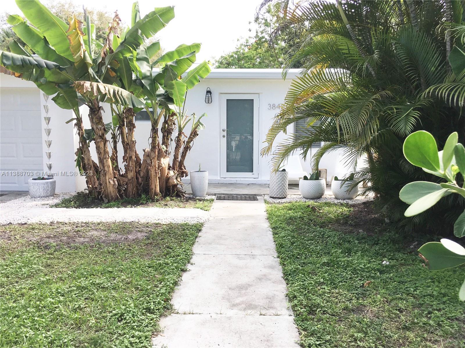 Photo of 3840 Charles Ter in Coconut Grove, FL