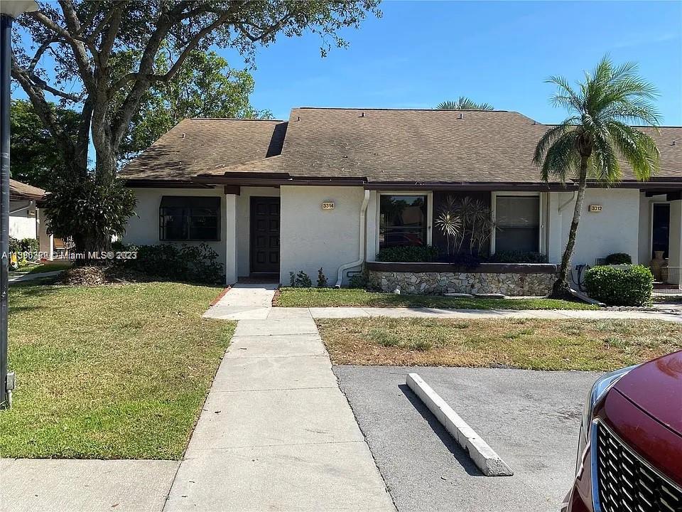 Photo of 3314 S Carambola Cir S #2523 in Coconut Creek, FL