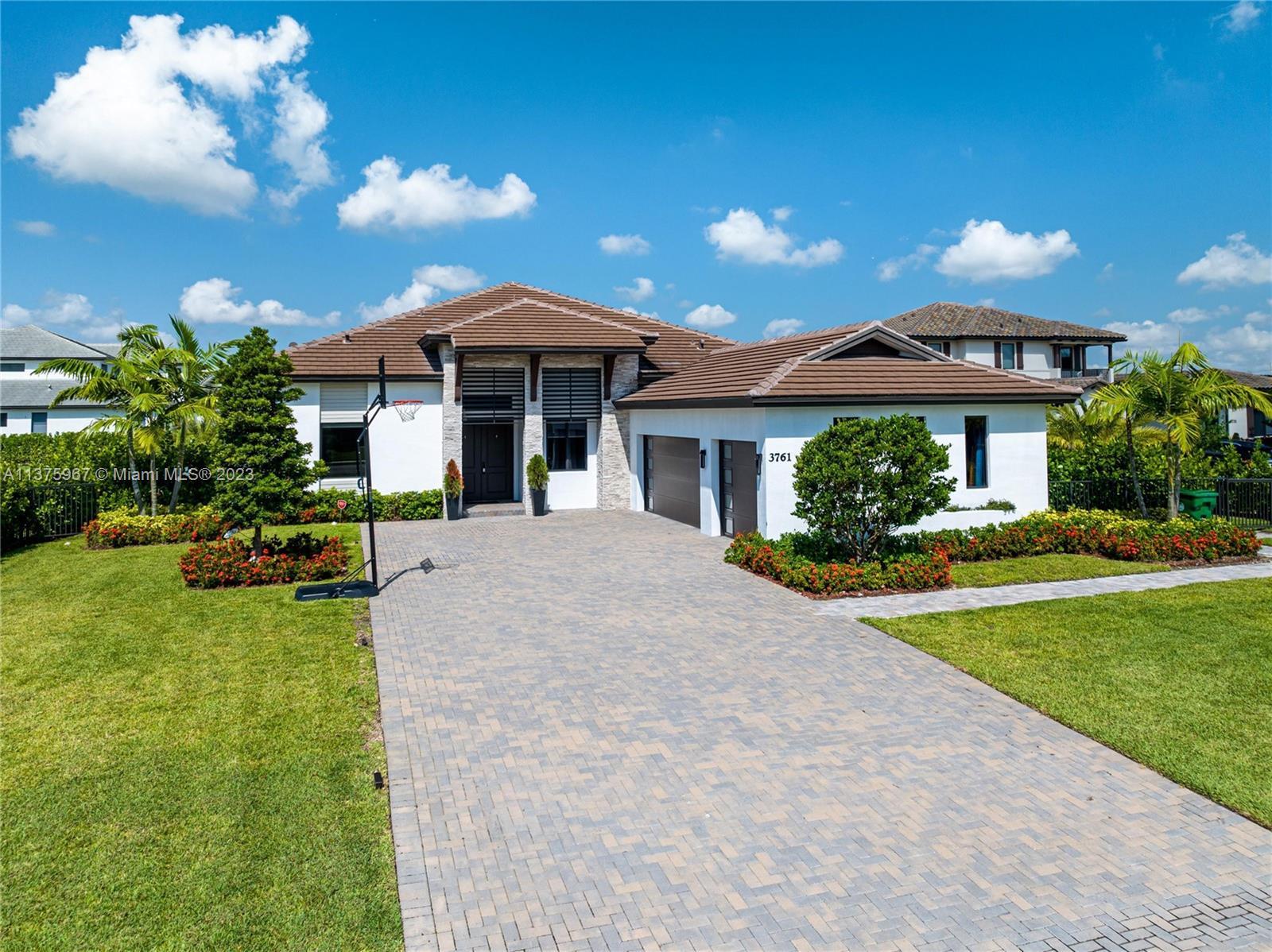 Photo of 3761 SW 154th Ter in Davie, FL