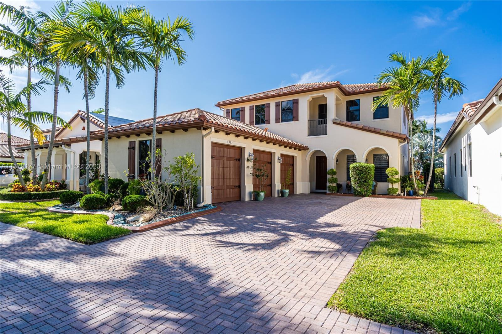 Photo of 8537 NW 41st St in Cooper City, FL
