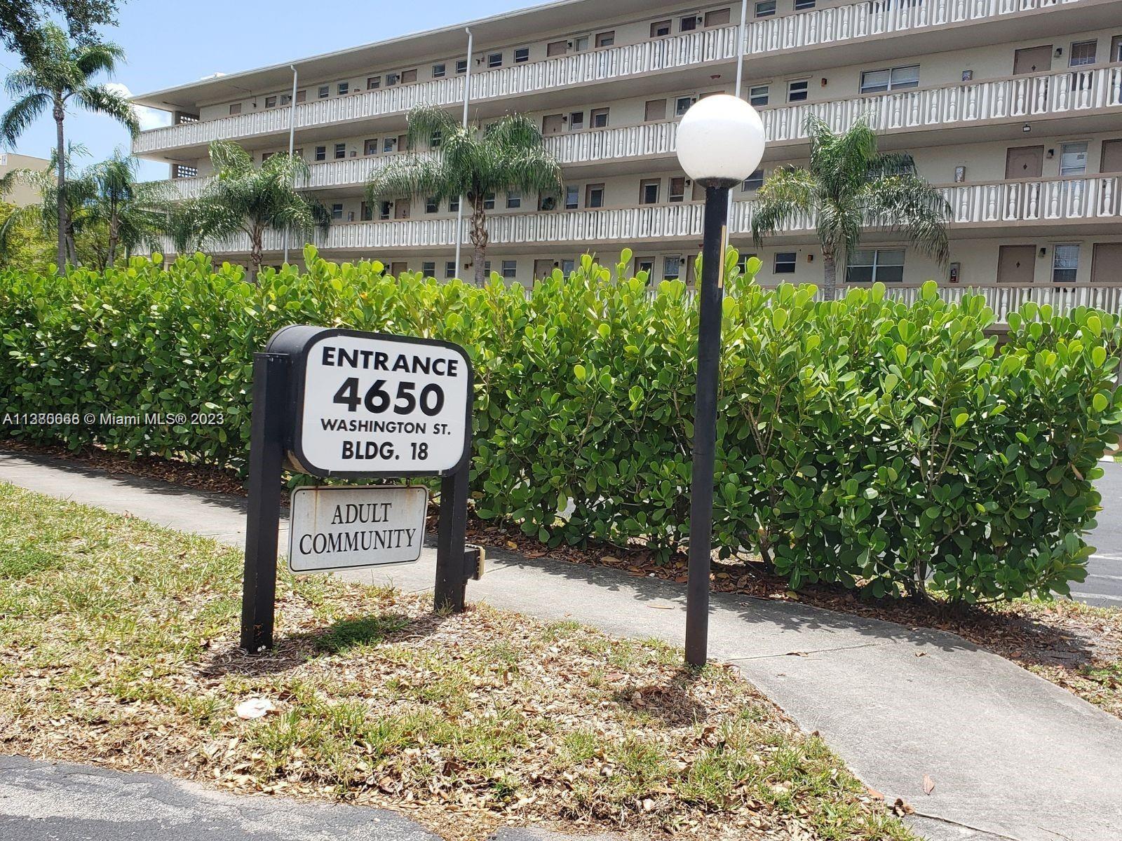 Photo of 4650 Washington St #209 in Hollywood, FL