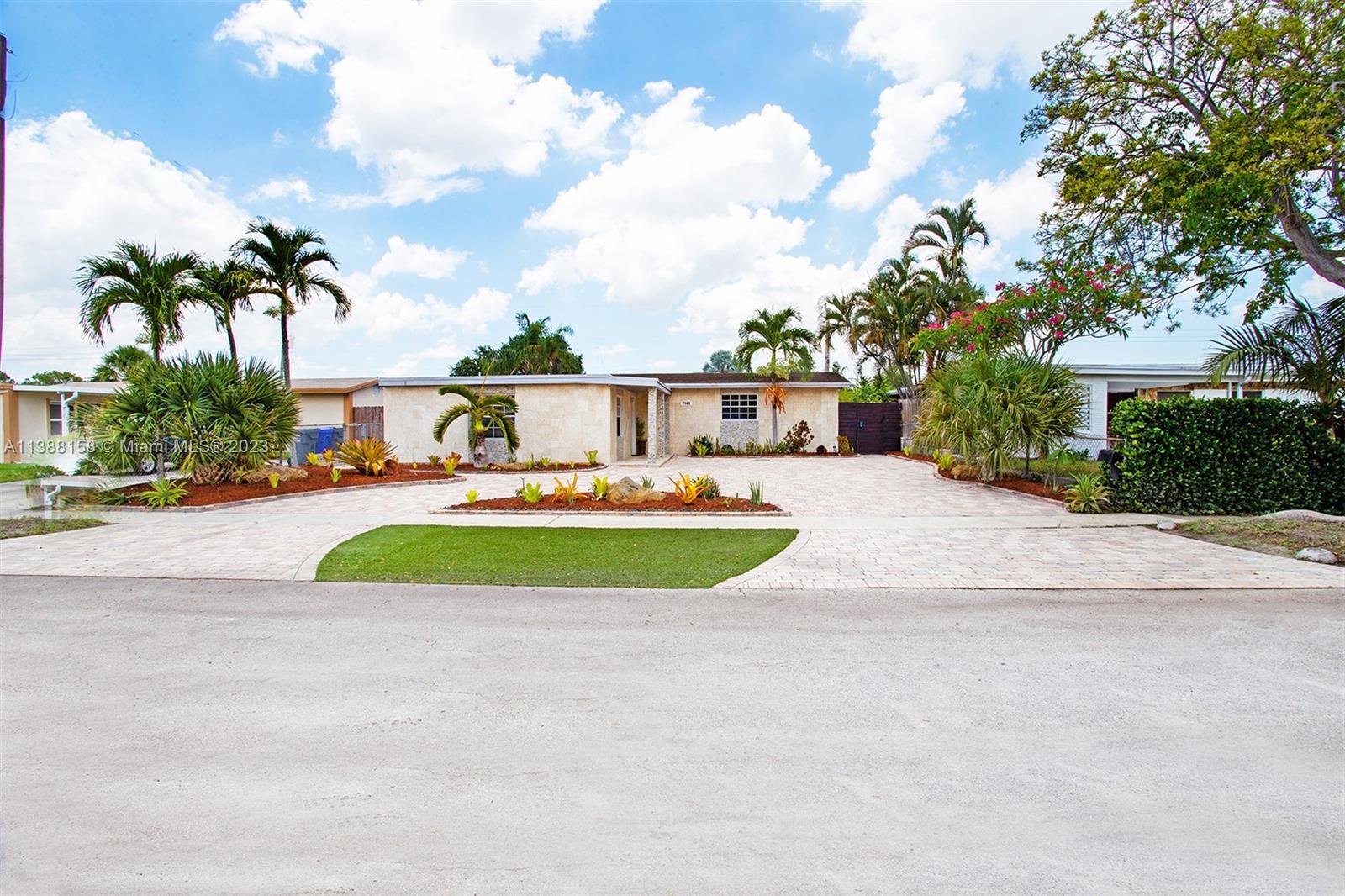 Photo of 7861 Raleigh St in Hollywood, FL