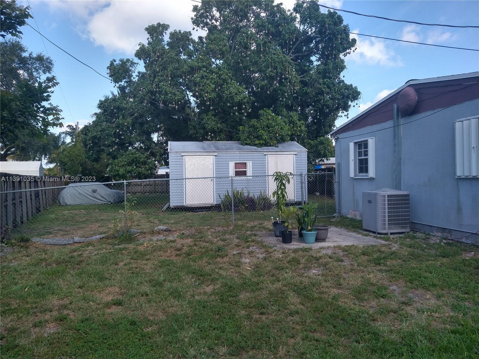 Photo of 7031 Taylor St in Hollywood, FL