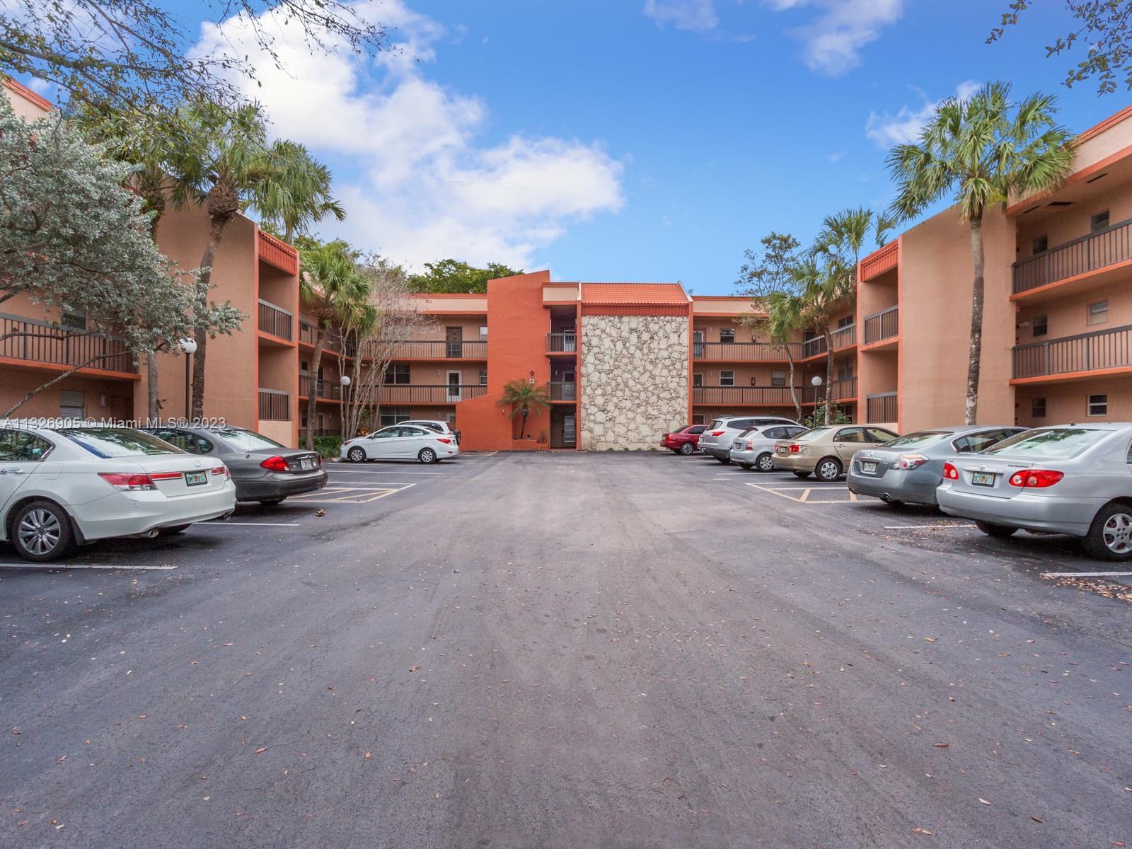 Photo of 3140 Holiday Springs Blvd #9-309 in Margate, FL