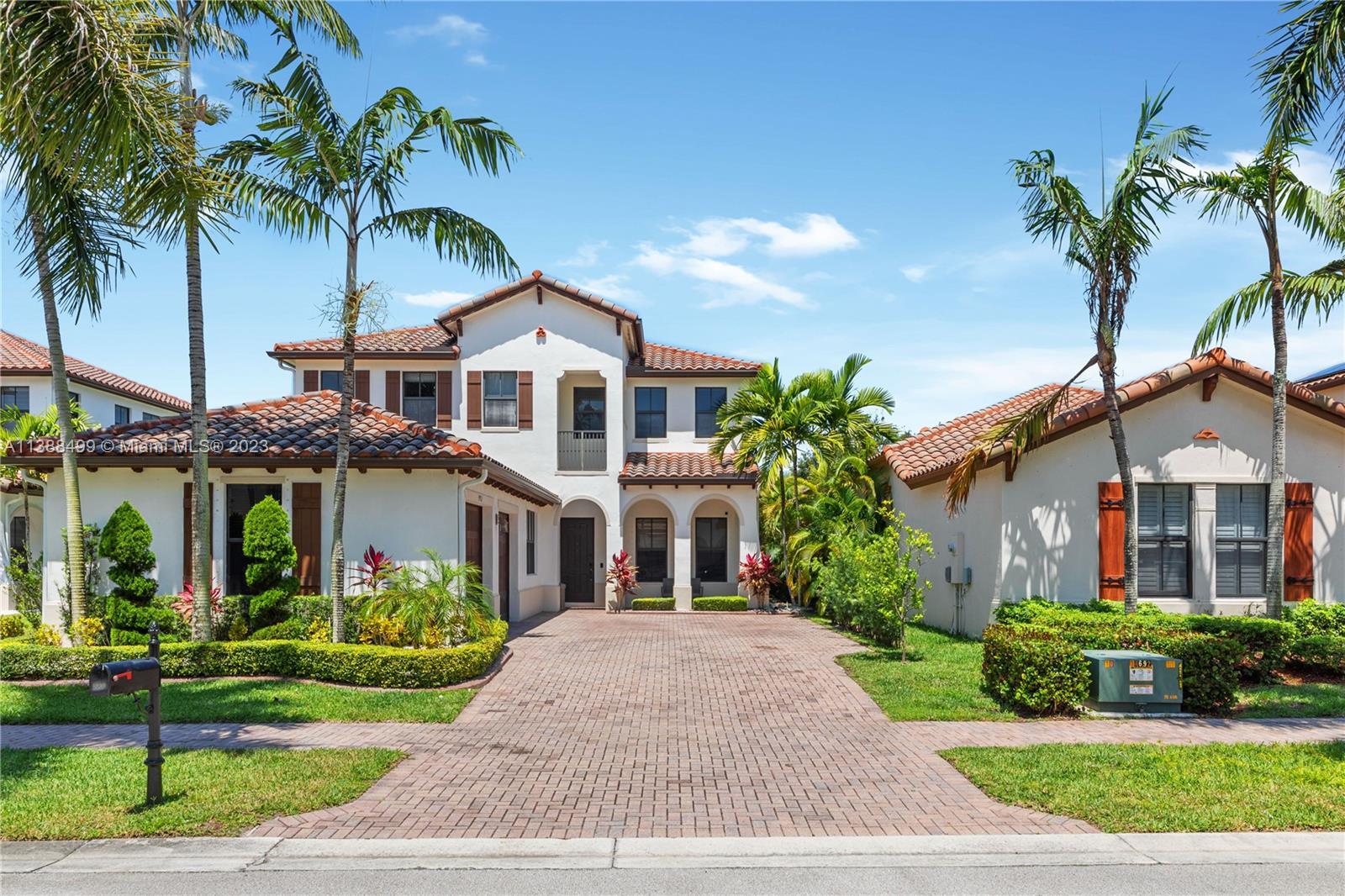 Photo of 3952 NW 82nd Wy in Cooper City, FL