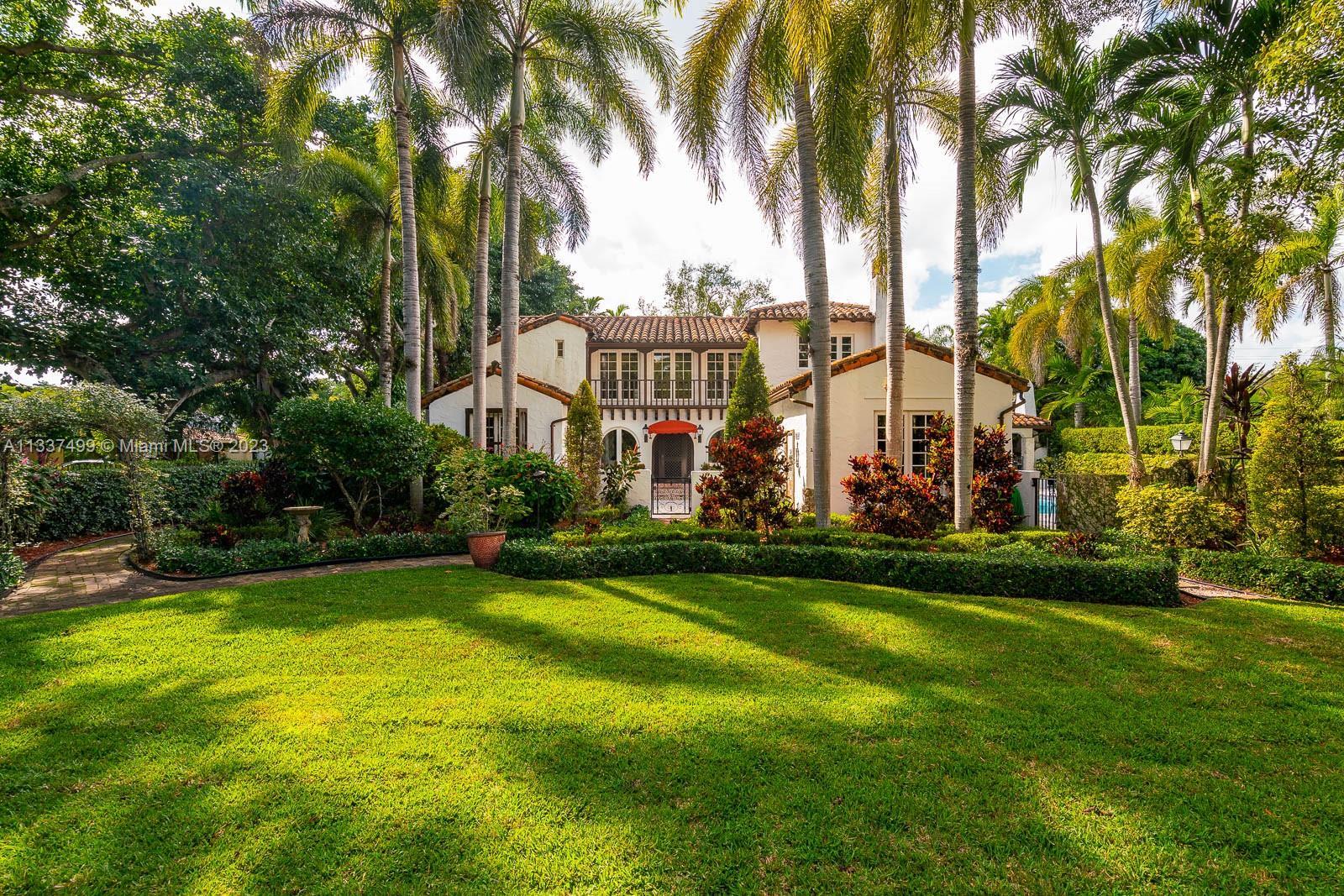 Photo of 2616 Granada Blvd in Coral Gables, FL