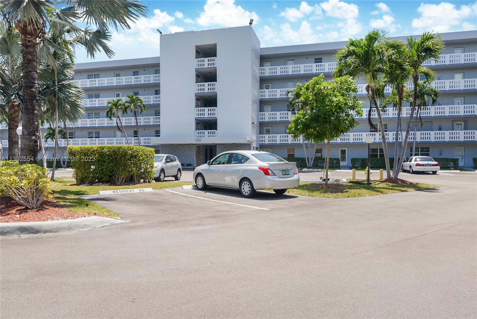 Photo of 170 SE 5th Ave #106 in Dania Beach, FL