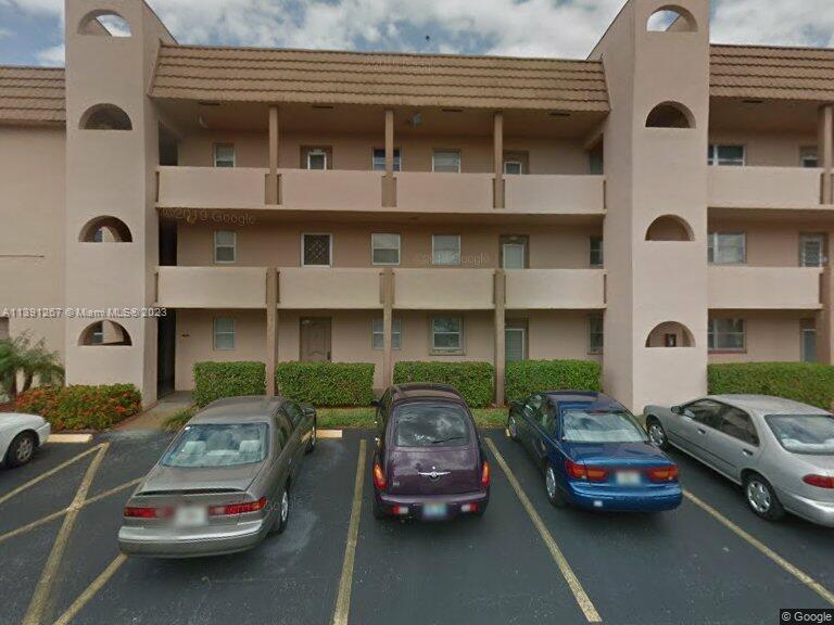 Photo of 8020 N Sunrise Lakes Dr #308 in Sunrise, FL