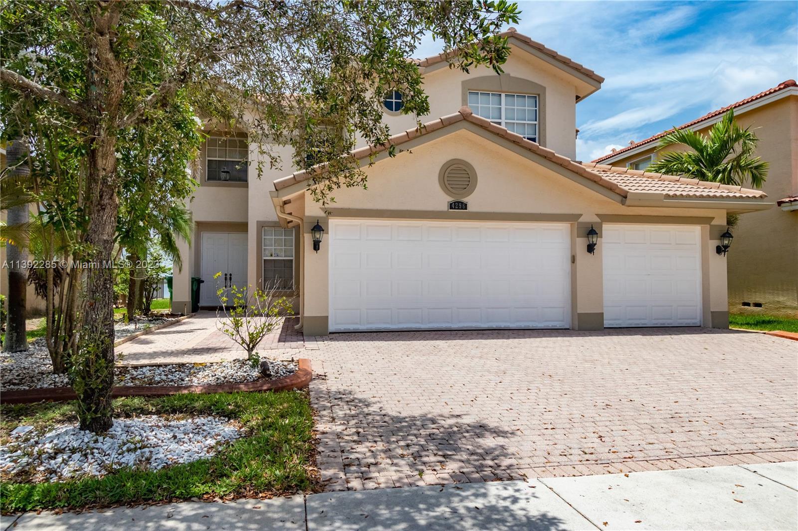 Photo of 4296 SW 179th Wy in Miramar, FL