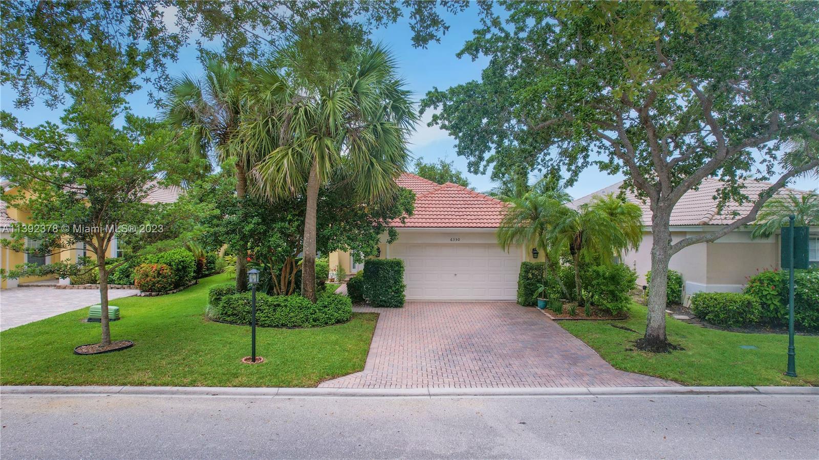 Photo of 6350 NW 110th Ave in Parkland, FL