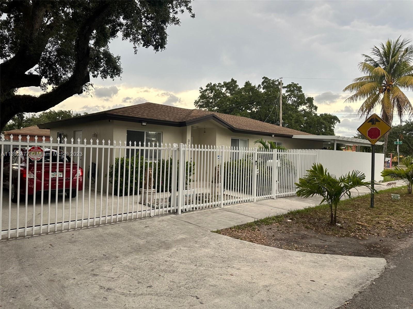 Photo of 3175 NW 43rd St in Miami, FL