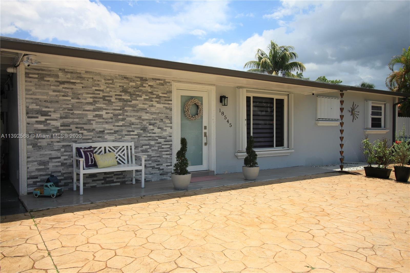 Photo of 18545 NW 48th Pl in Miami Gardens, FL