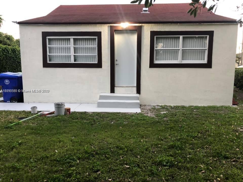 Photo of 1617 NW 44th St in Miami, FL