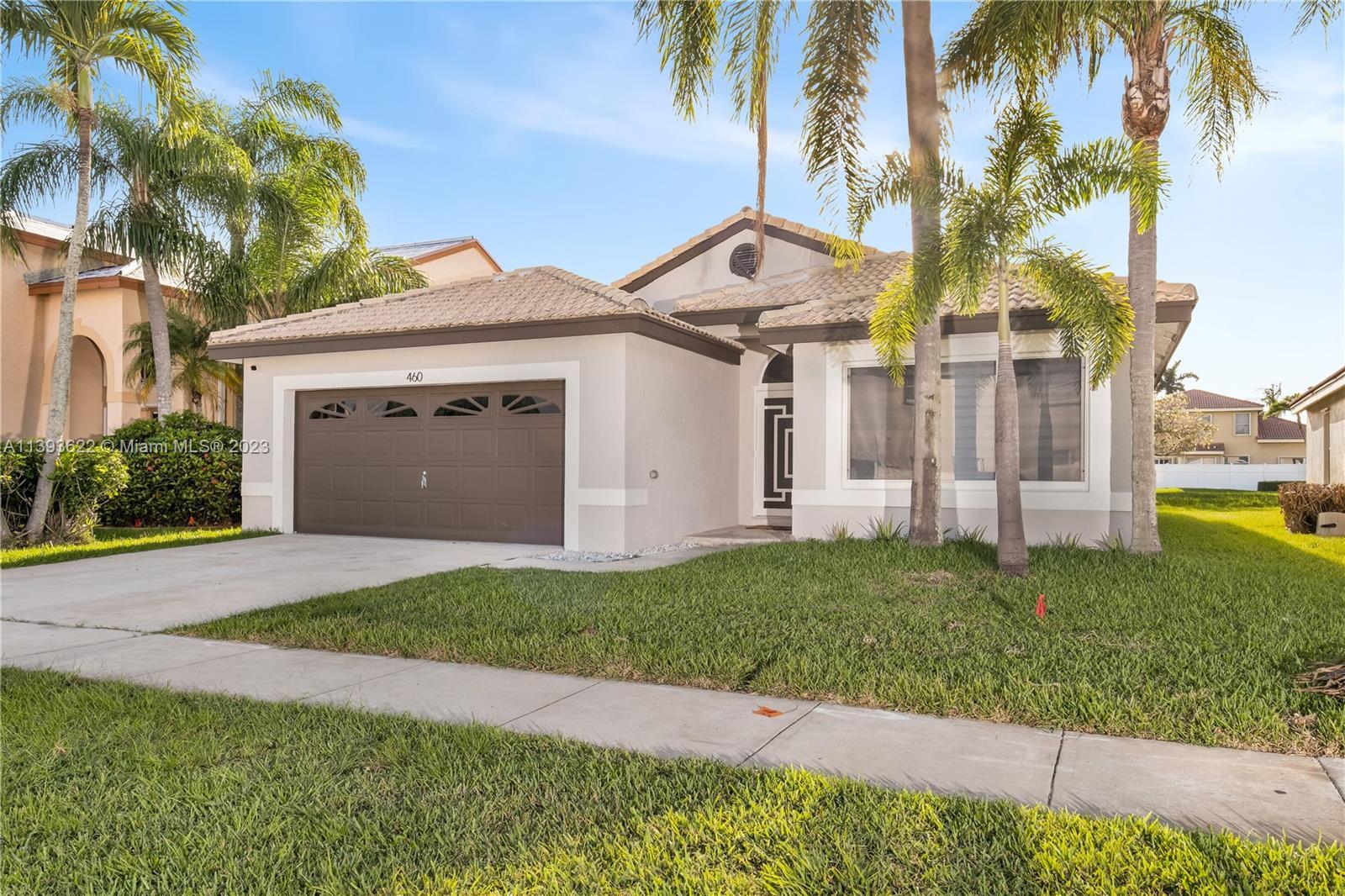 Photo of 460 SW 181st Wy in Pembroke Pines, FL