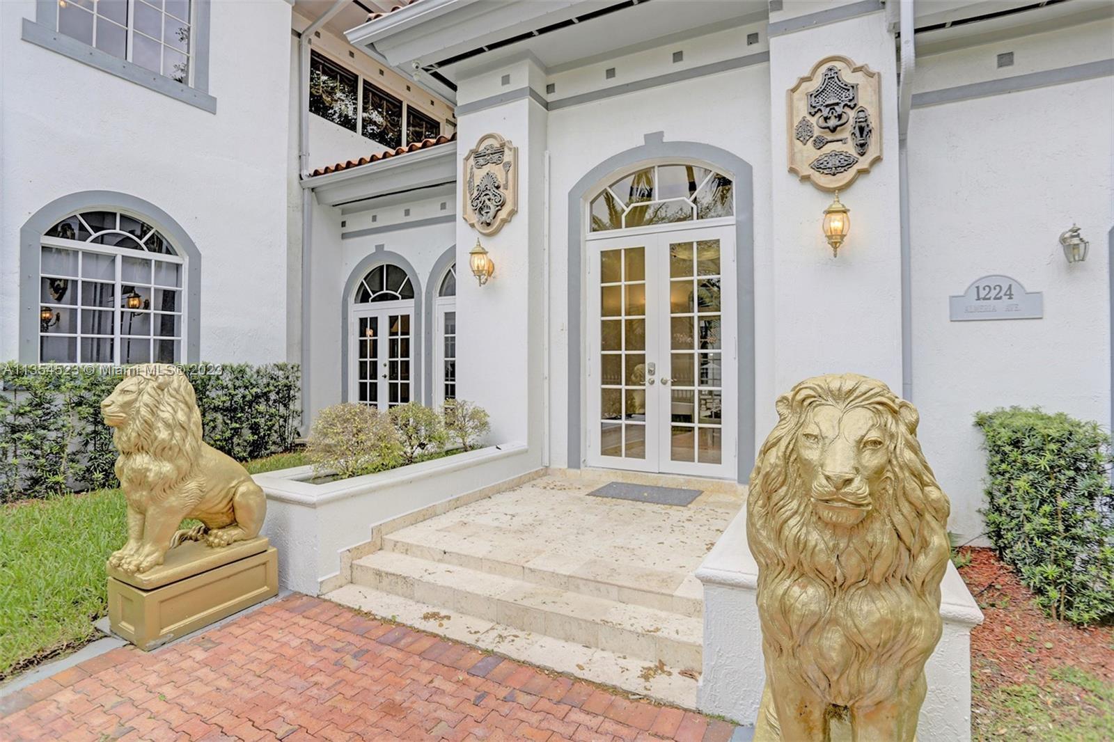 Photo of 1224 Almeria Ave in Coral Gables, FL