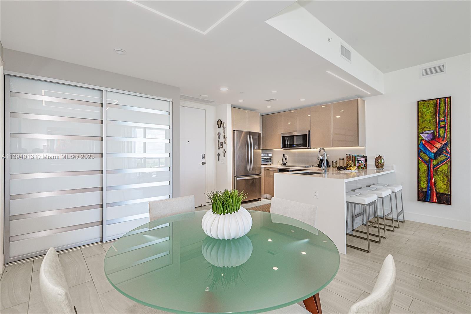 Photo of 2000 Metropica Wy #1411 in Sunrise, FL