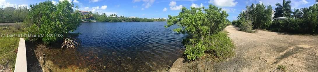 Photo of 104 Paloma Rd in Islamorada, FL
