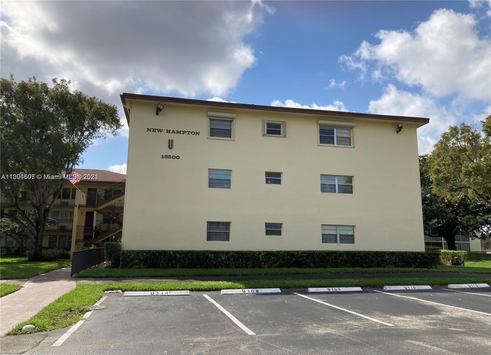 Photo of 13500 SW 1st St #306U in Pembroke Pines, FL