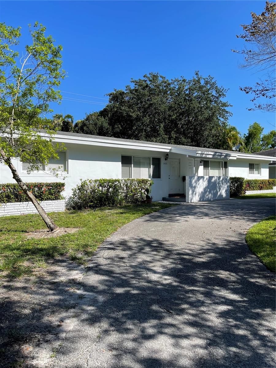 Photo of Address Not Disclosed in Pinecrest, FL