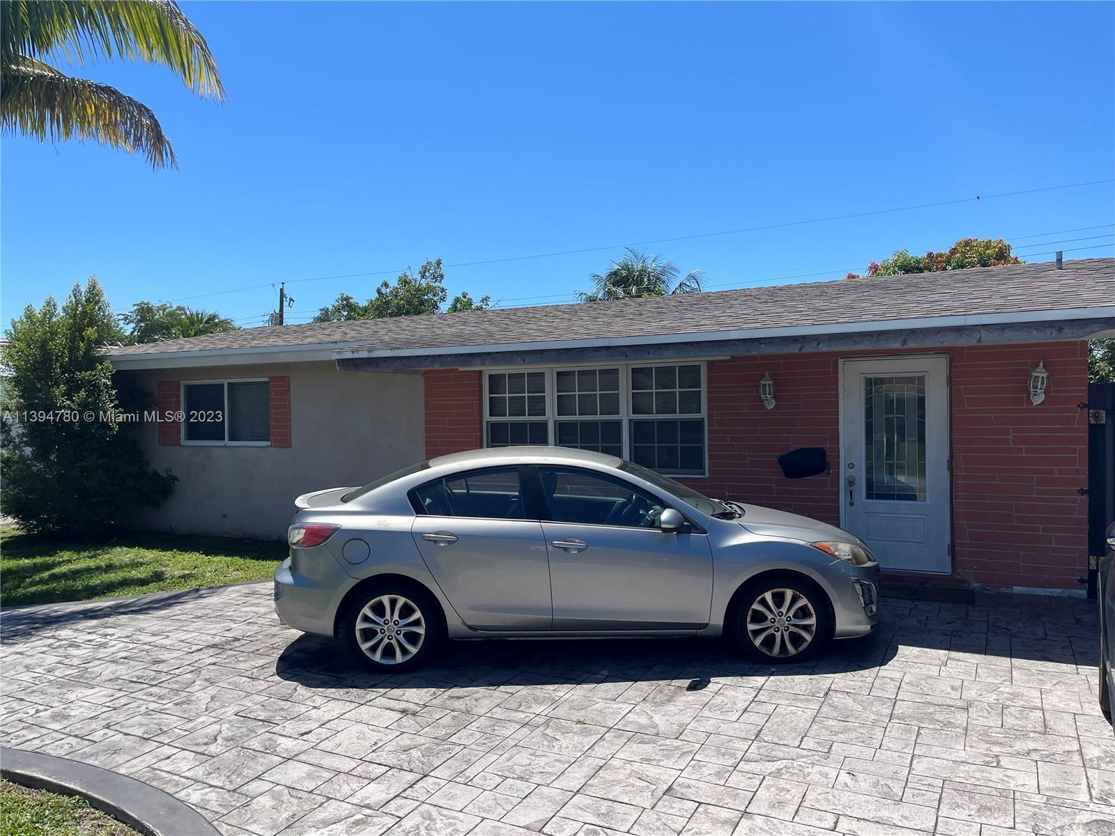 Photo of 8140 NW 11th Ct in Pembroke Pines, FL