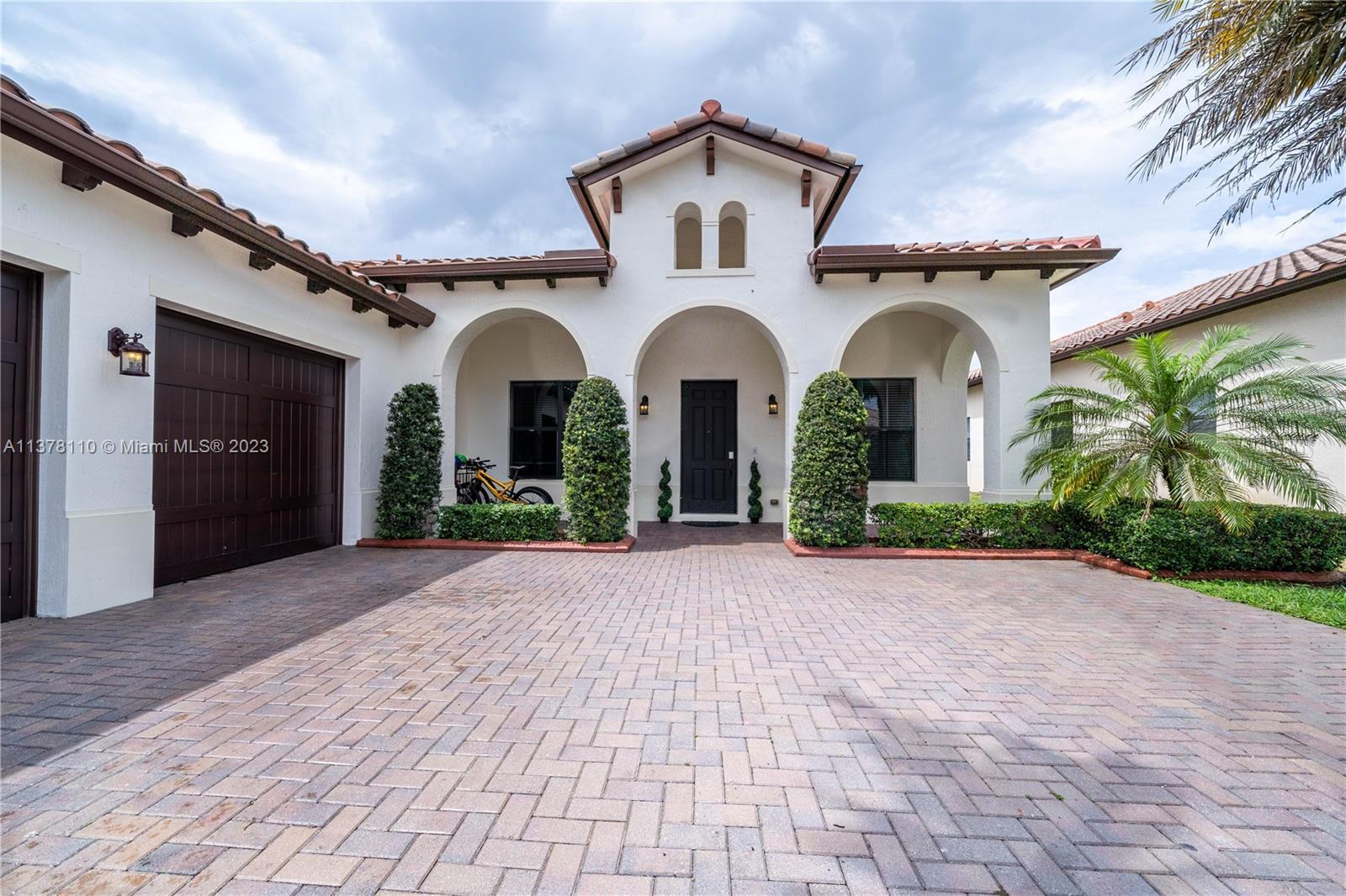 Photo of 2824 NW 83rd Ter in Cooper City, FL