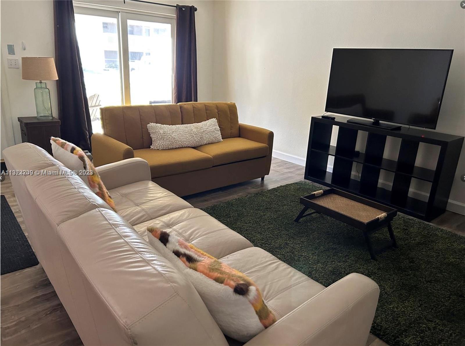 Photo of 5377 SW 40th Ave #105 in Dania Beach, FL