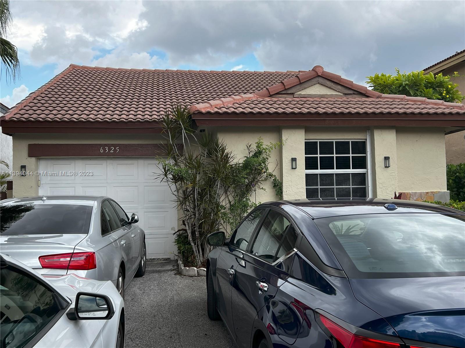 Photo of 6325 NW 181st Ter in Hialeah, FL