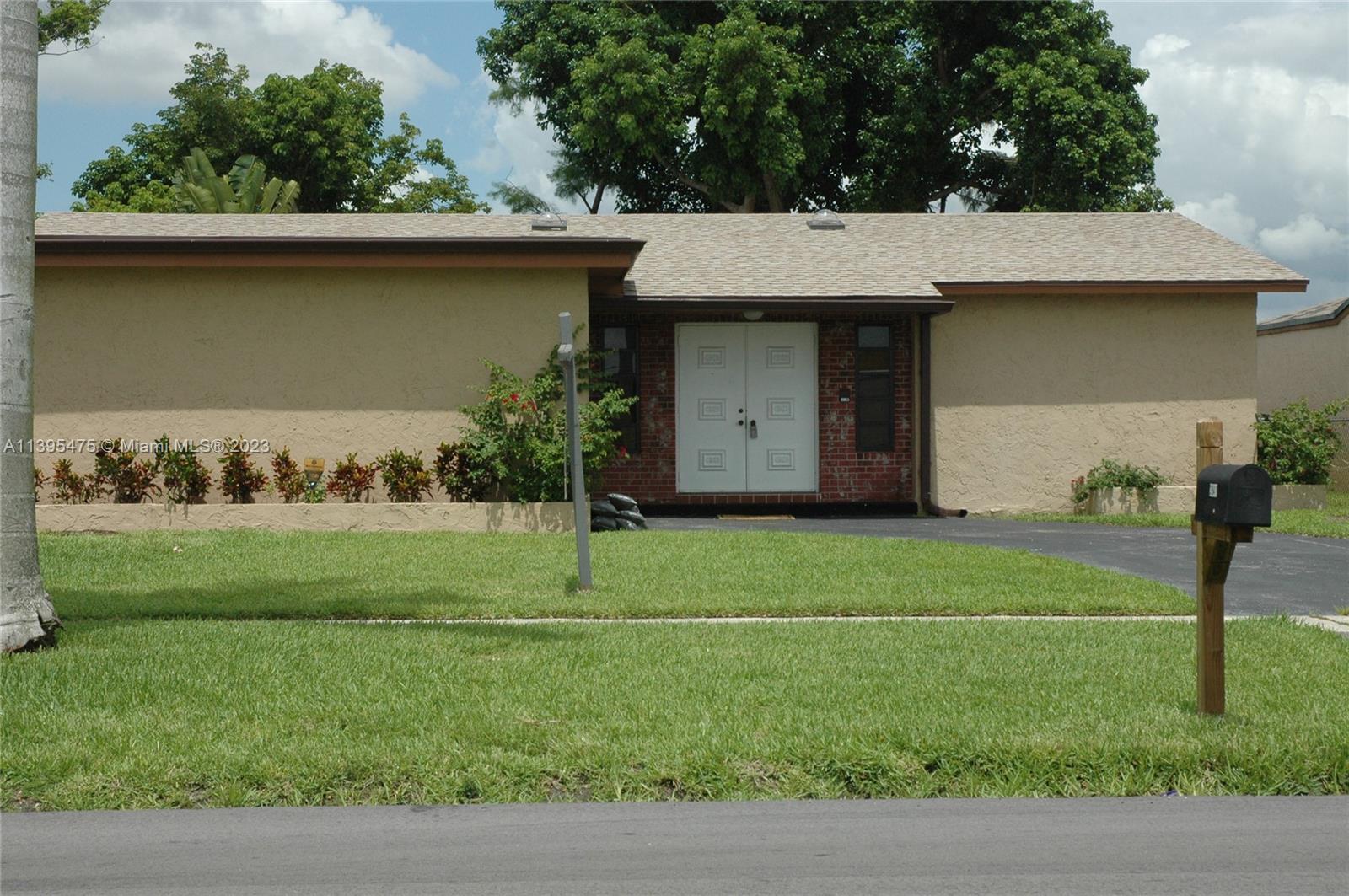 Photo of 3941 NW 115th Ter in Sunrise, FL