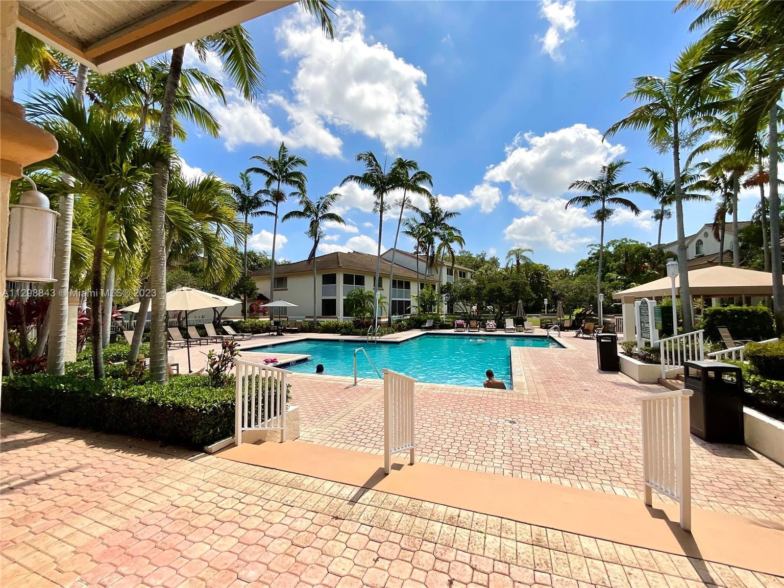 Photo of 2206 Glenmoor Dr #2206 in West Palm Beach, FL