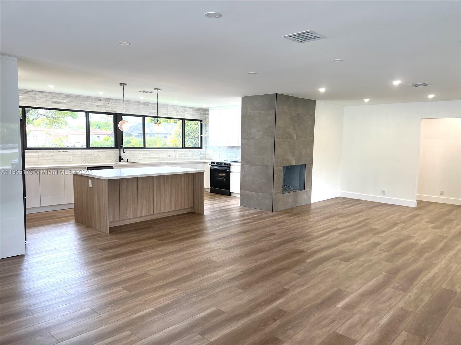 Photo of 1230 N Royal Poinciana Blvd in Miami Springs, FL
