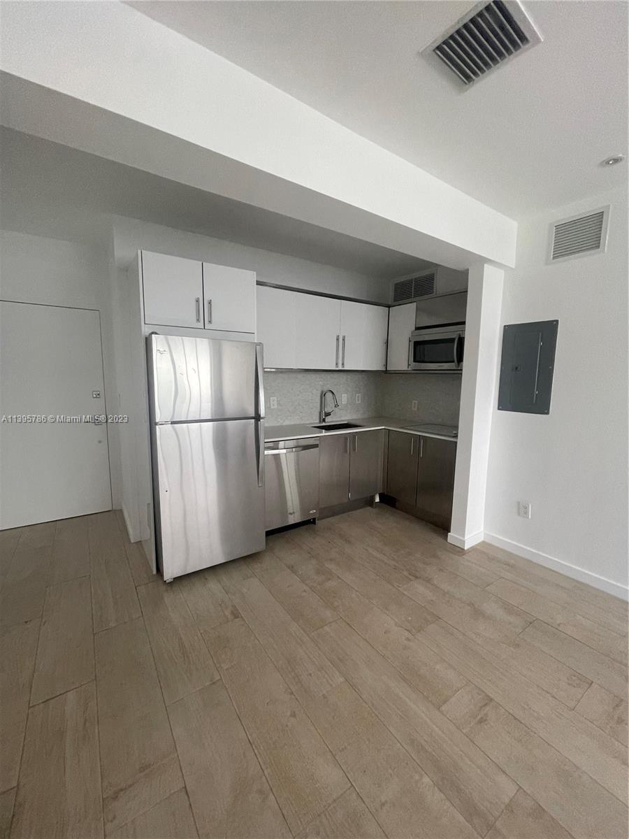 Photo of 700 16th St #210 in Miami Beach, FL
