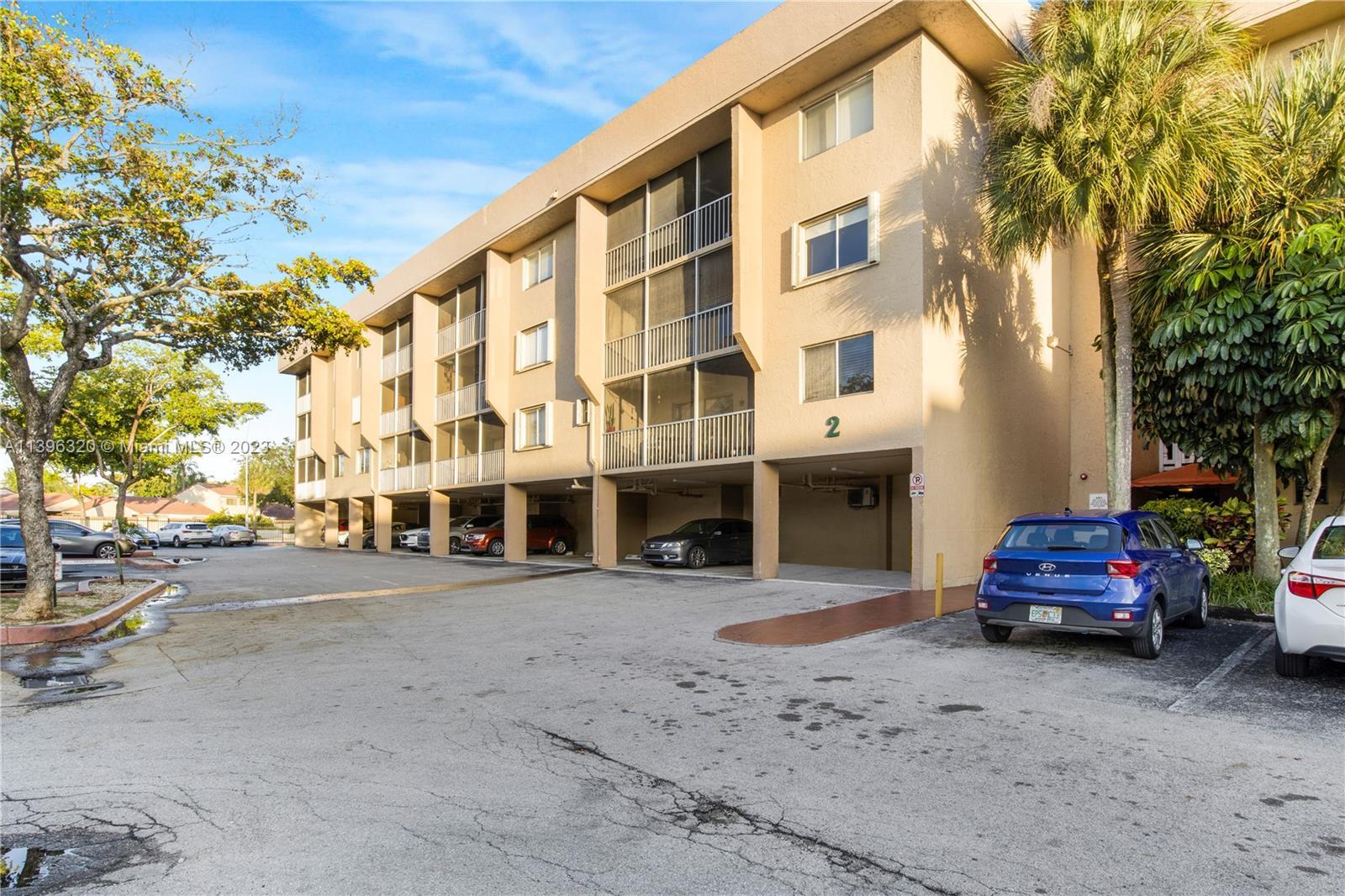 Photo of 17000 NW 67th Ave #438 in Hialeah, FL