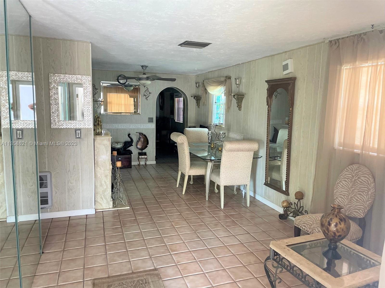 Photo of 330 NW 6th Ave in Delray Beach, FL