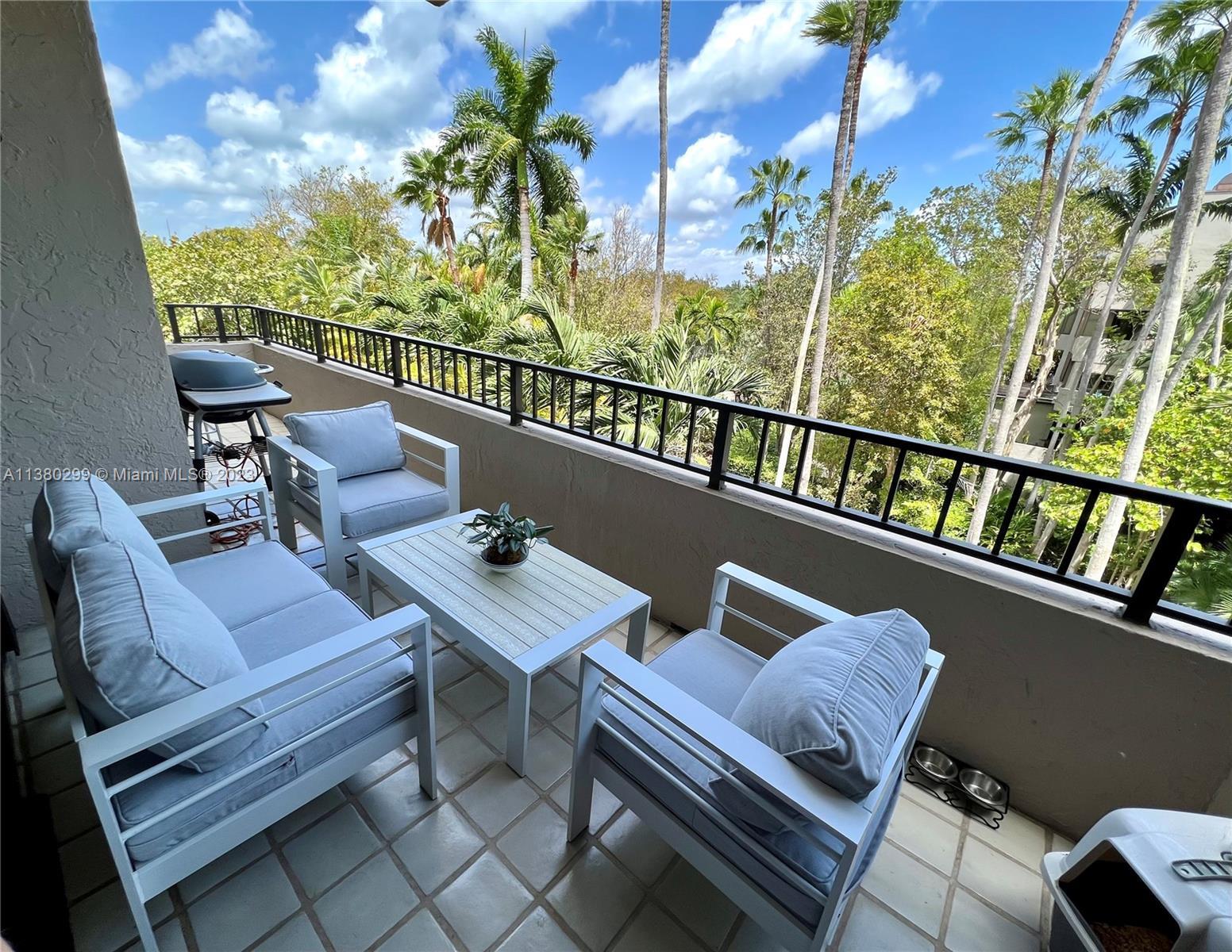 Photo of 151 Crandon Blvd #342 in Key Biscayne, FL
