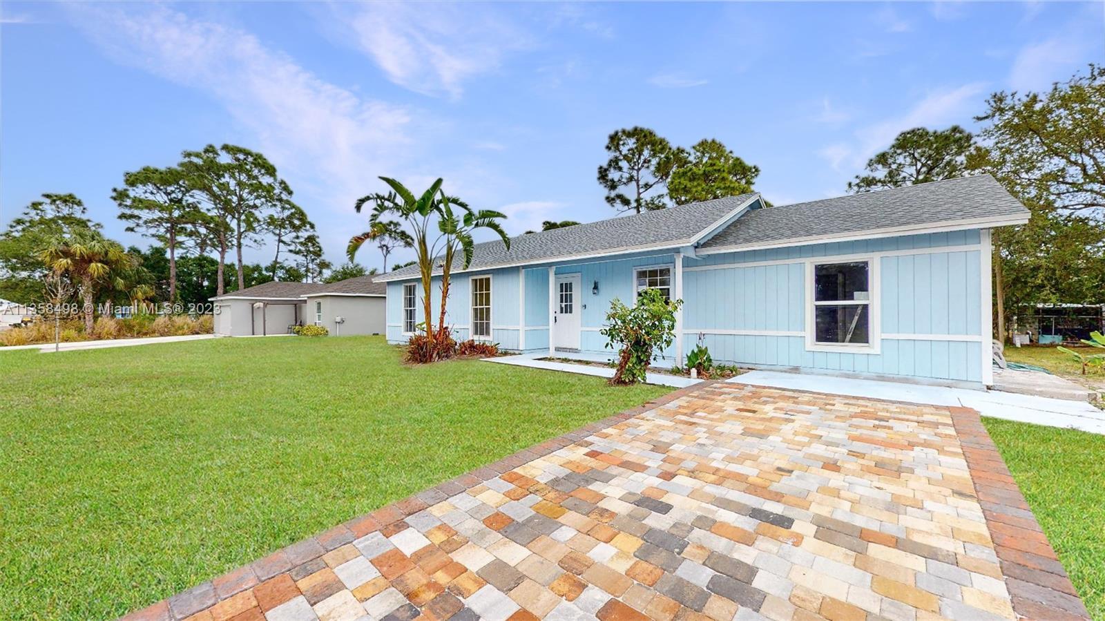 Photo of 355 NW Friar St in Port St Lucie, FL