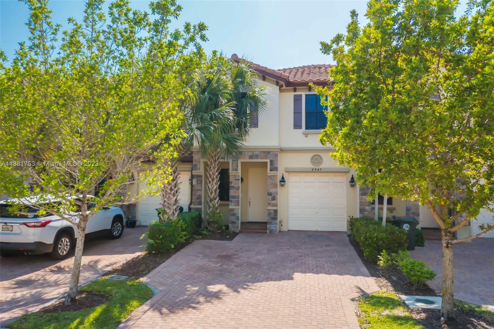 Photo of 6947 Halton Park Ln in Coconut Creek, FL
