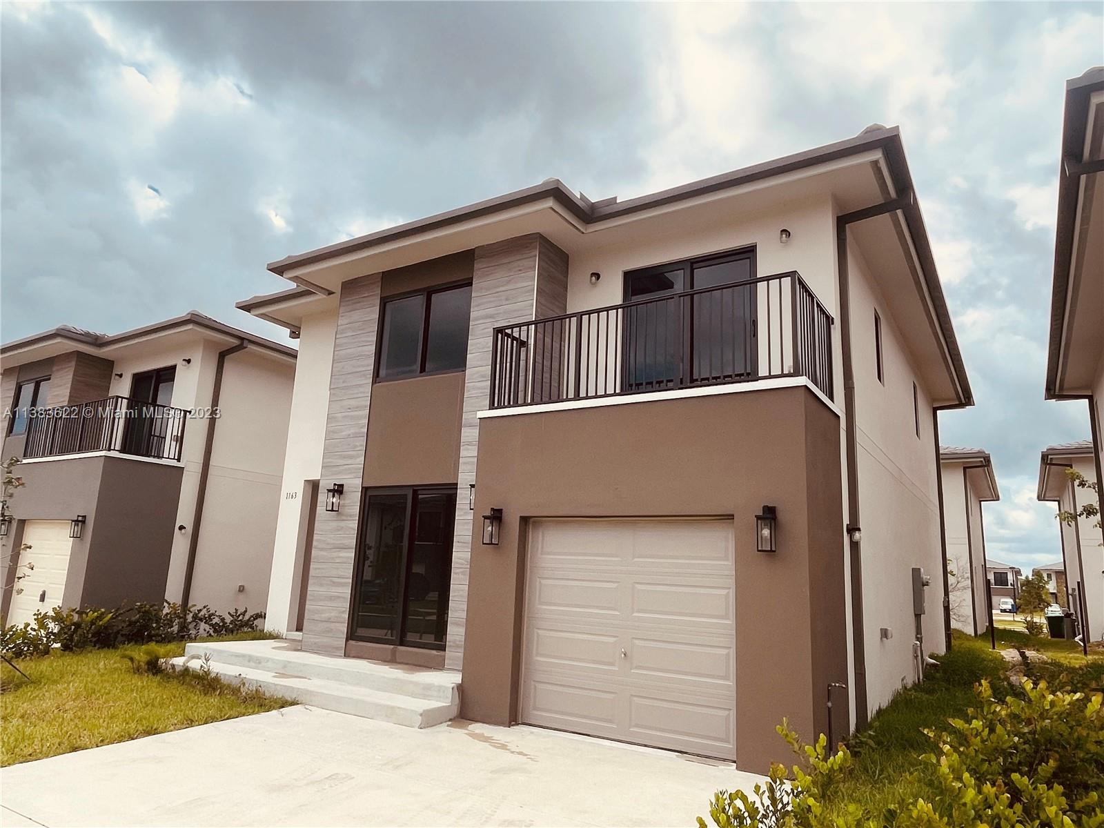 Photo of 1163 NW 3rd St in Florida City, FL