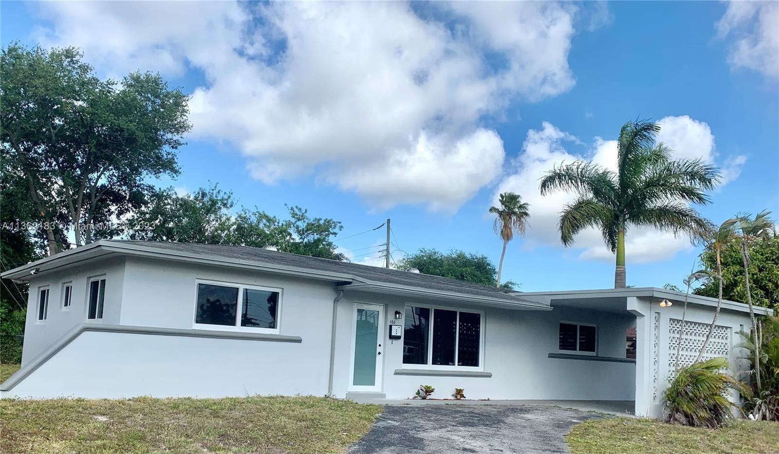 Photo of 120 SW 68th Blvd in Pembroke Pines, FL