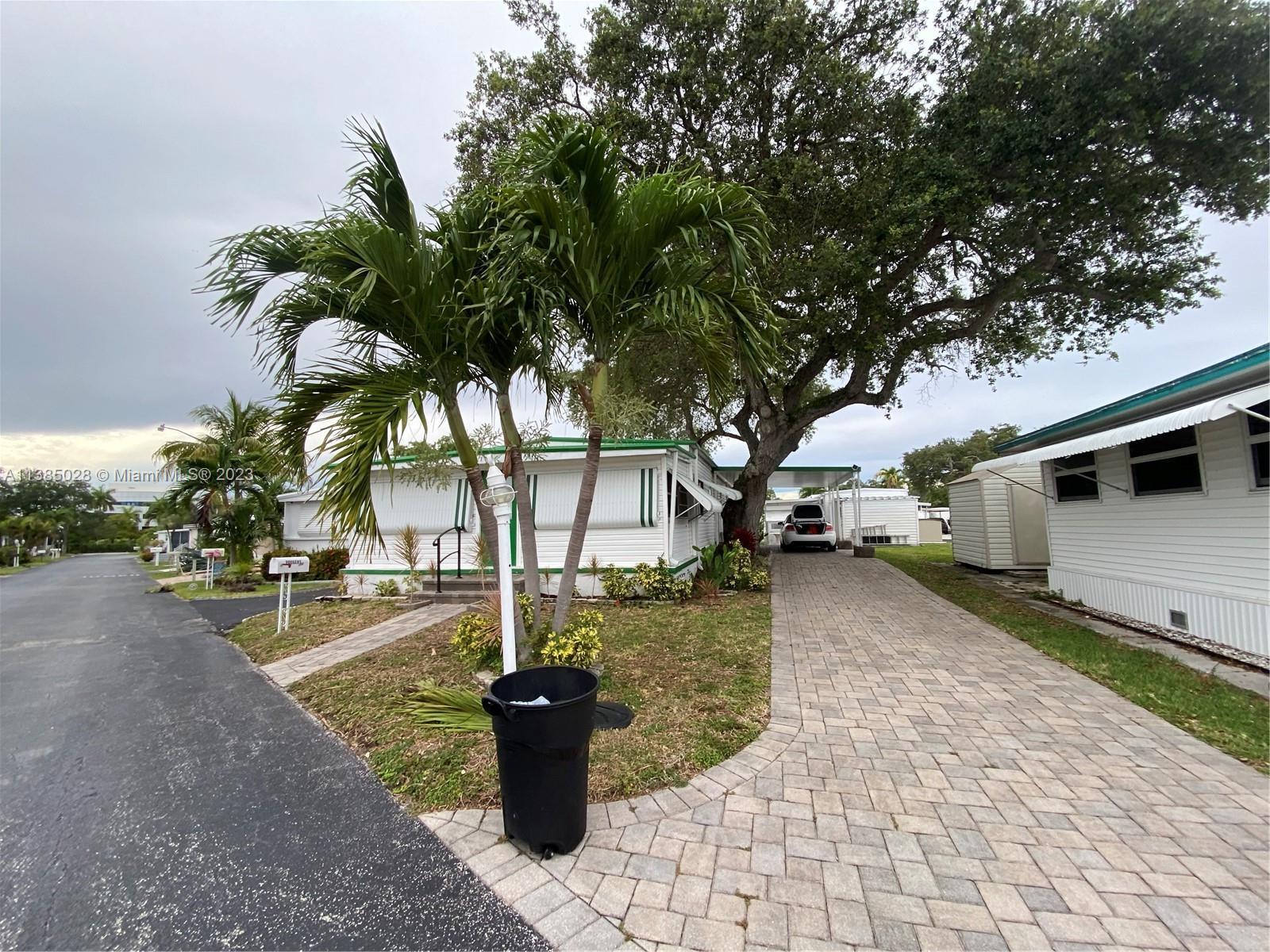 Photo of 107 Ocean Waterway Blvd in Dania Beach, FL
