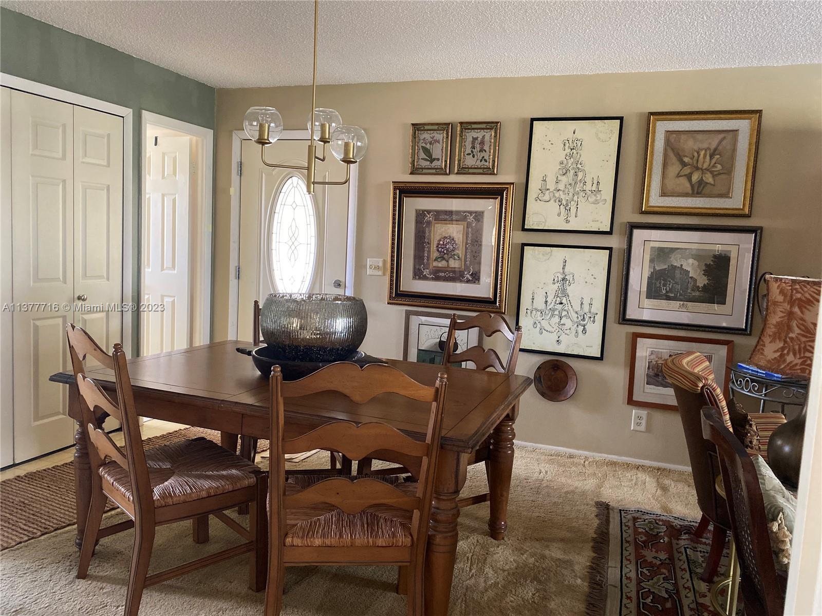 Photo of 114 Lake Evelyn Dr in West Palm Beach, FL