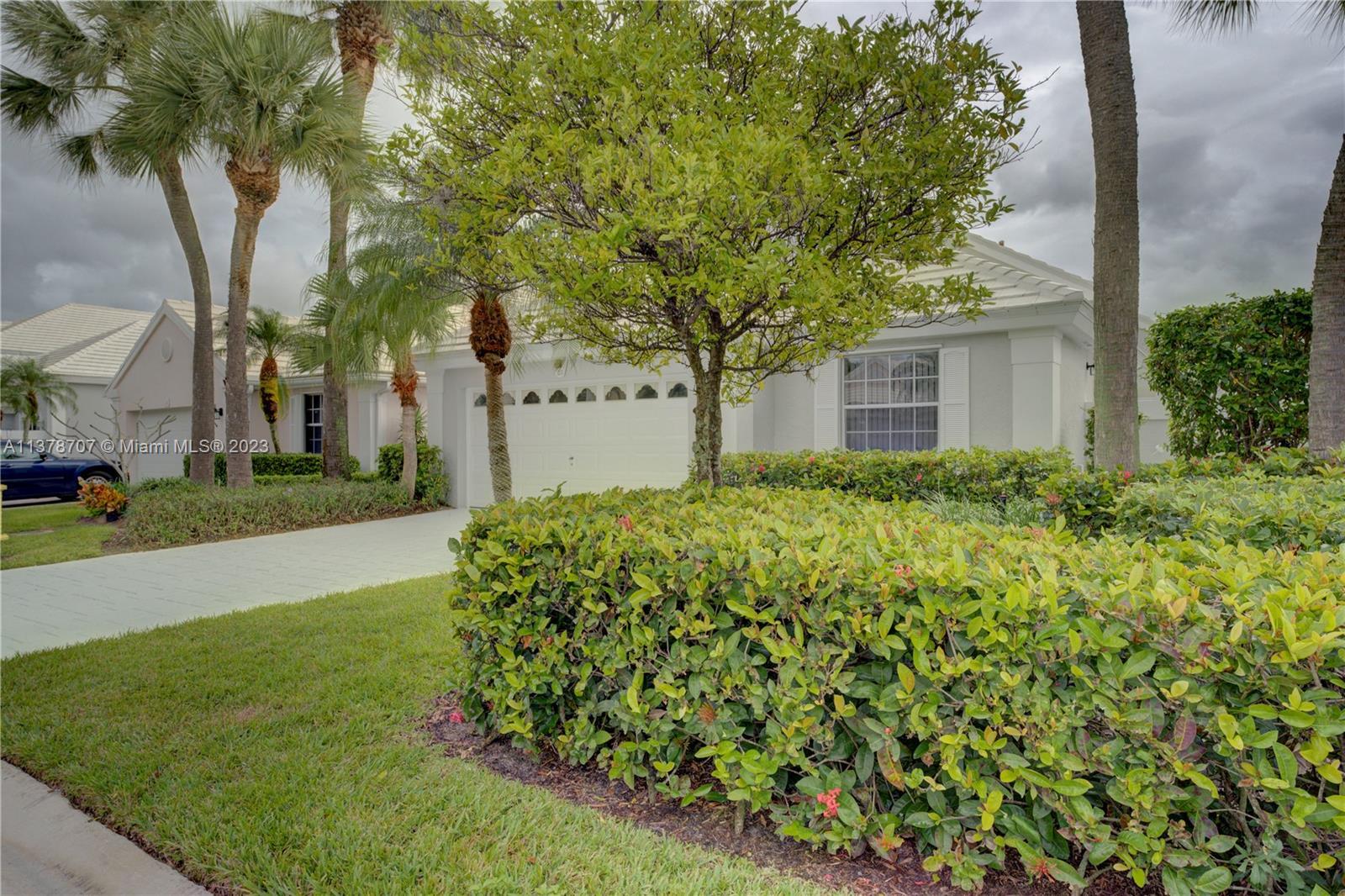 Photo of 23 Selby Ln in Palm Beach Gardens, FL