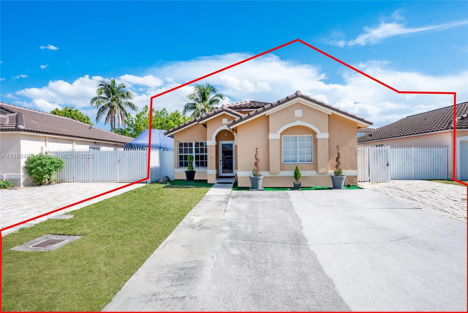 Photo of 7762 NW 194th St in Hialeah, FL