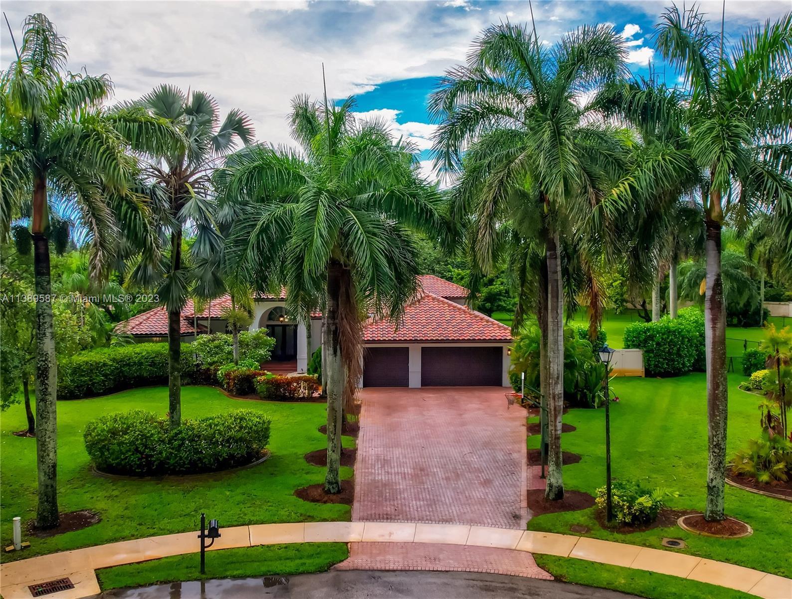 Photo of 11174 SW 37th Mnr in Davie, FL