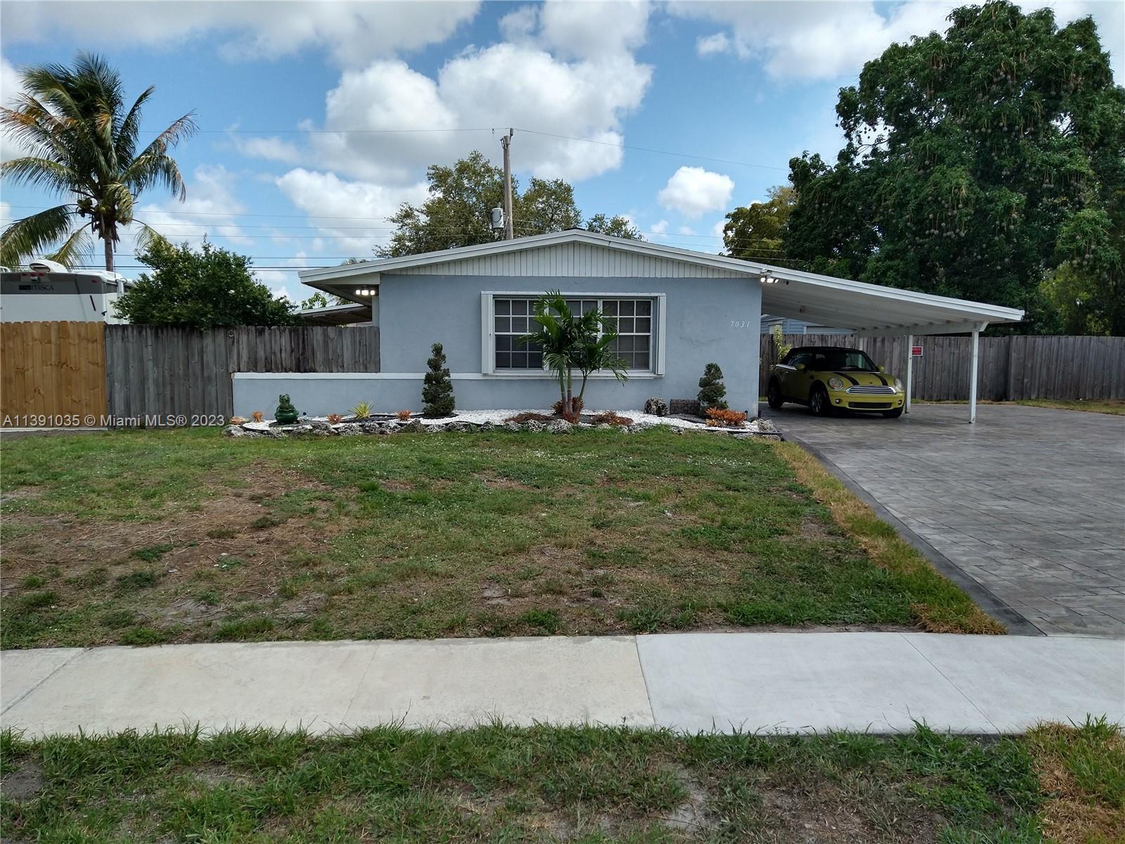 Photo of 7031 Taylor St in Hollywood, FL