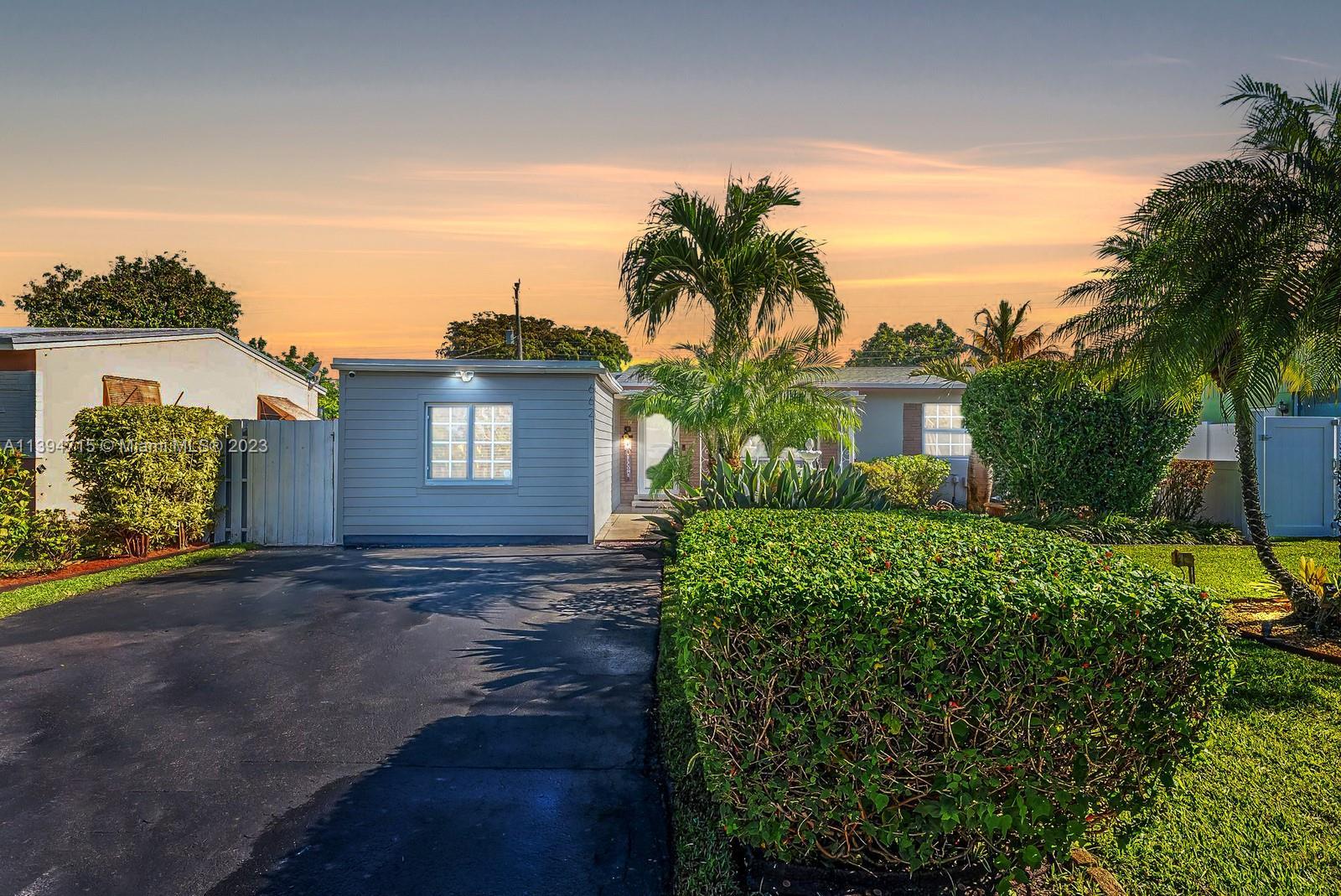 Photo of 6621 Park St in Hollywood, FL