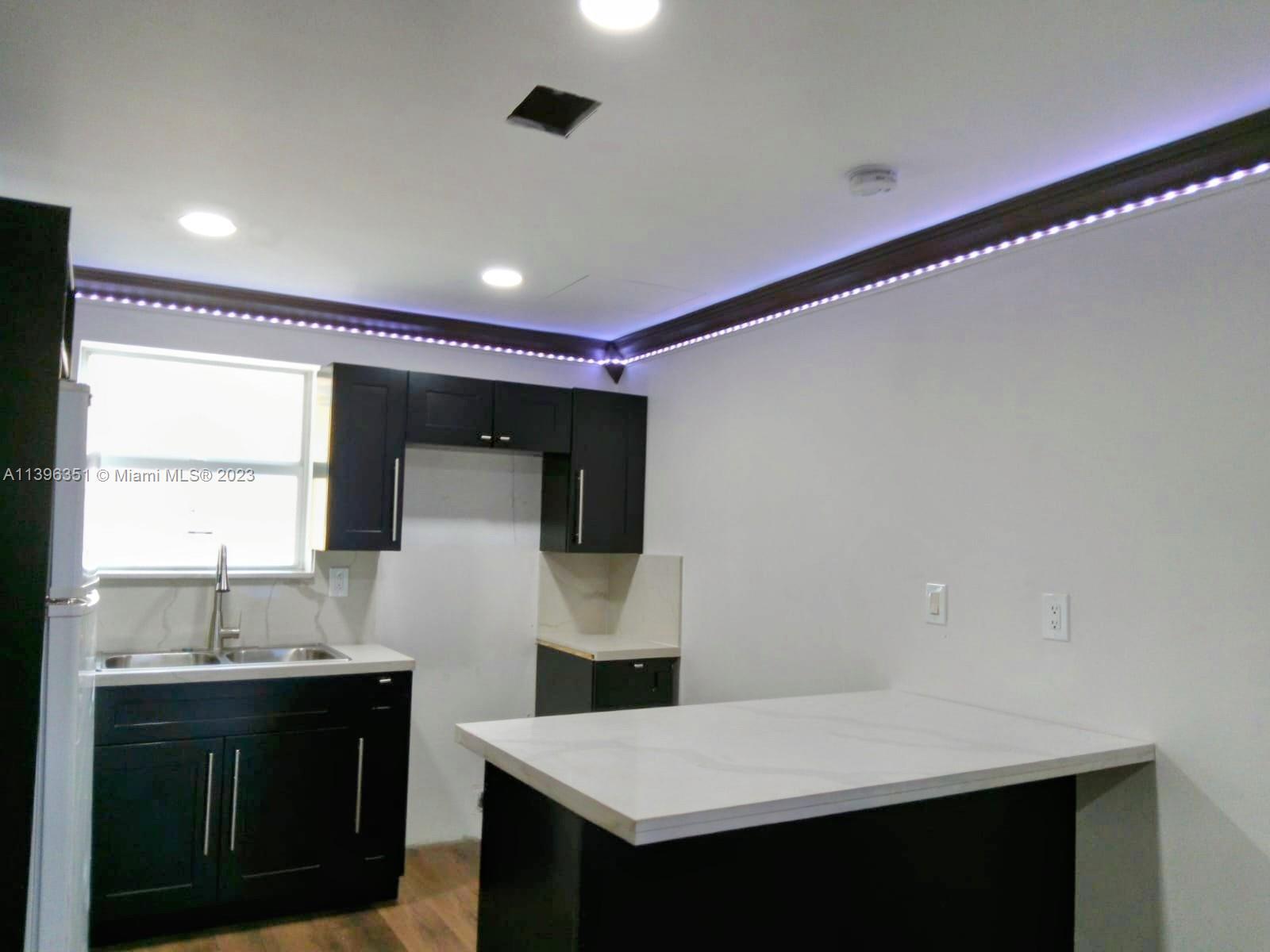 Photo of 2720 NW 29th St in Miami, FL