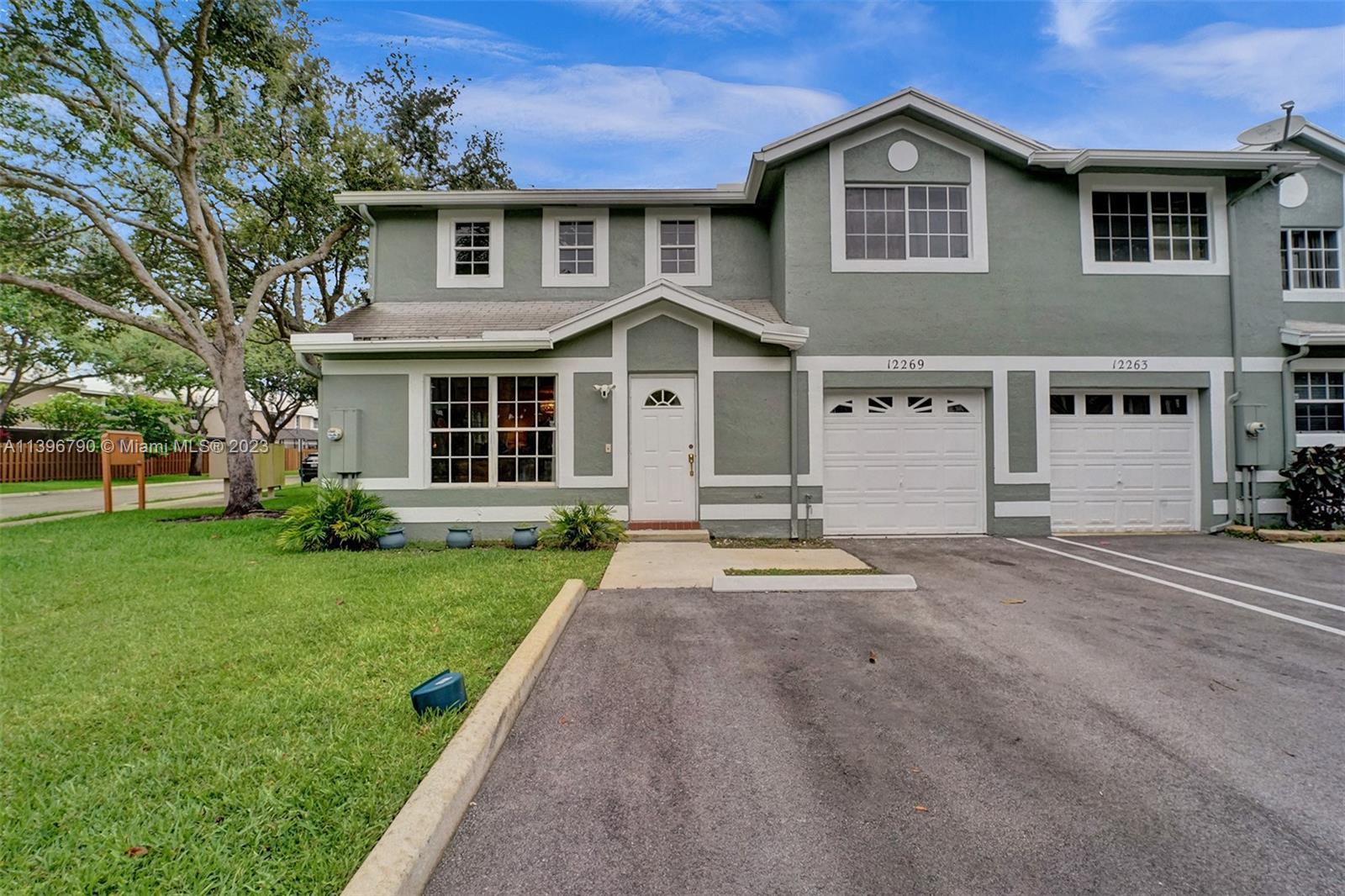 Photo of 12269 SW 50th Pl in Cooper City, FL