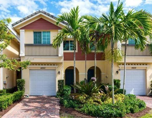Photo of 7765 Paddock Pl #7765 in Davie, FL